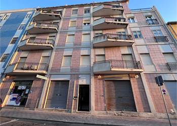 Quadrivano con terrazza a livello di 60mq