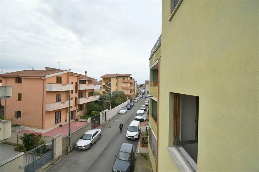 Photo 33